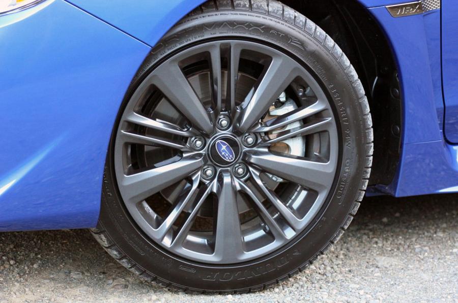  Subaru WRX 2015 года  (фото 13 из 115)